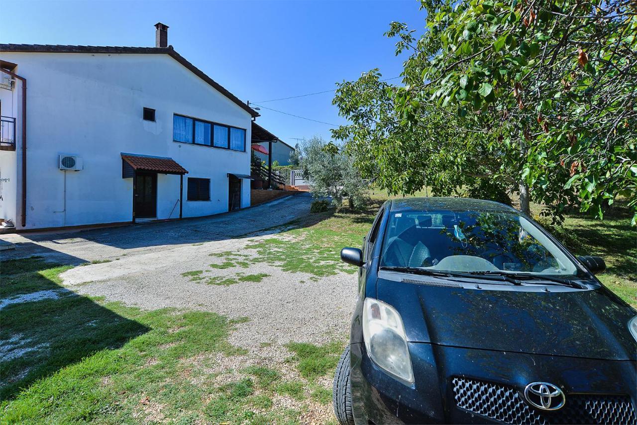 Rooms Veli Vrh 2208 Pula Exteriör bild